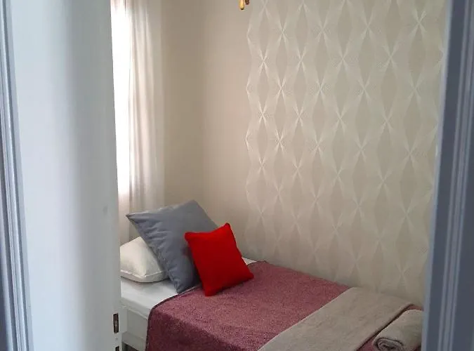Elegant Style 3-bedroom Brand New Apartamento *