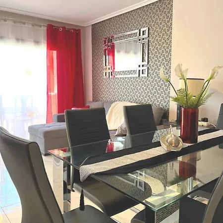 Elegant Style 3-bedroom Brand New * 산미겔데아보나